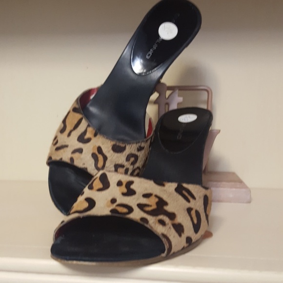 shoes - Picture 3 of 4